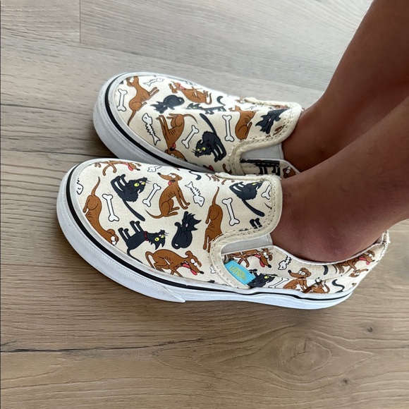 Vans X The Simpsons Family Pets, Unisex Toddler Size 13, RARE - Picture 3 of 7